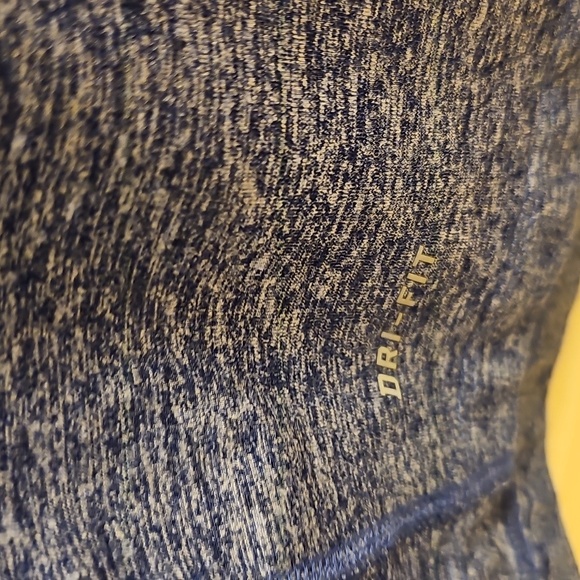 Nike Element Dri-Fit Blue Quarter-Zip Pullover - Picture 4 of 7